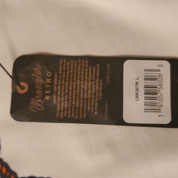 Top - Picture 2 of 3